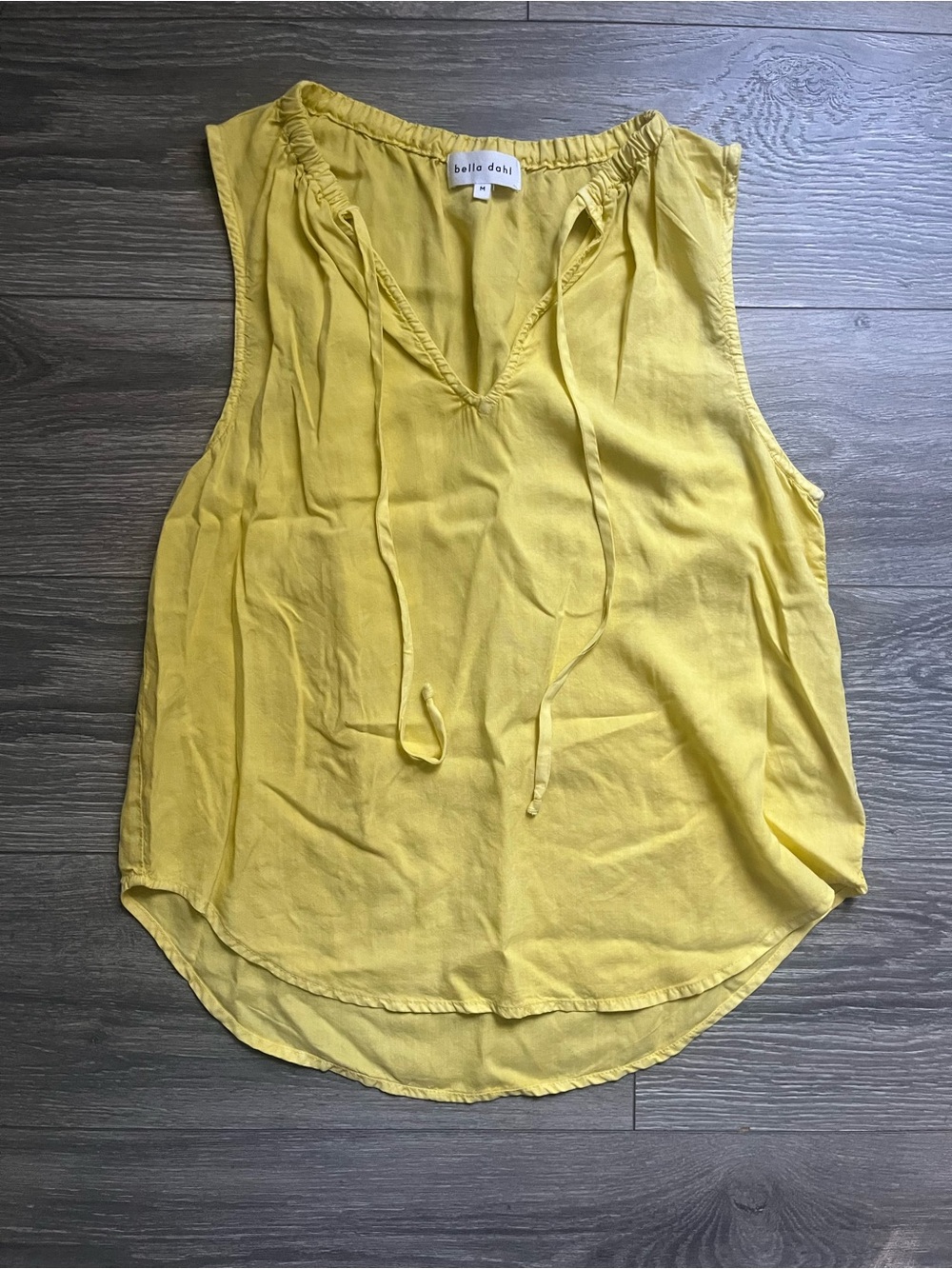 Bella Dahl Dyed Yellow Sleeveless V Neck 100% Tencel Summer Tank Top Size M Cute